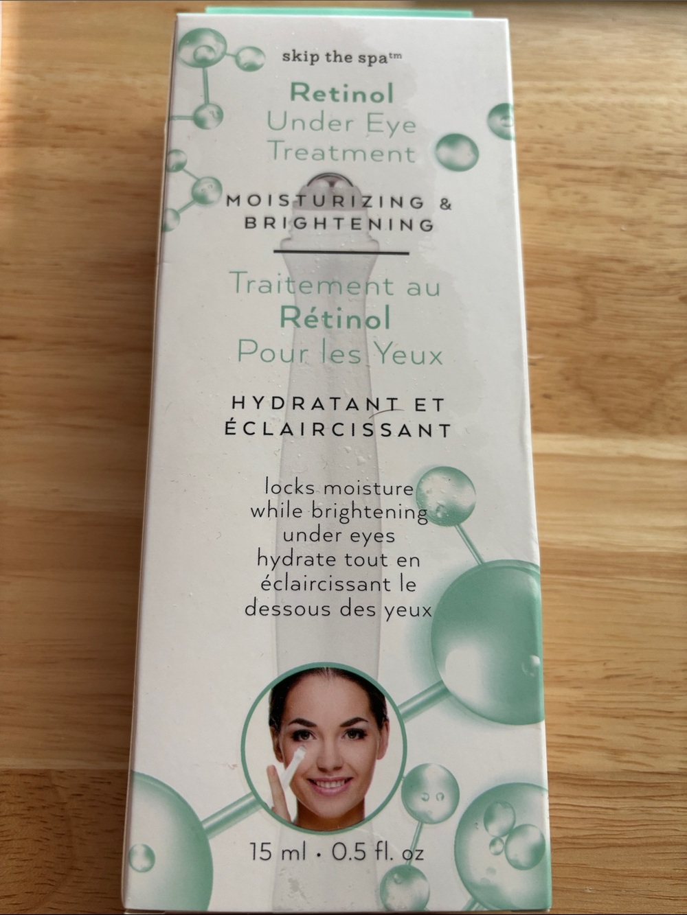 Retinol Under Eye Treatment - Moisturizing & Brightening (White/Teal)